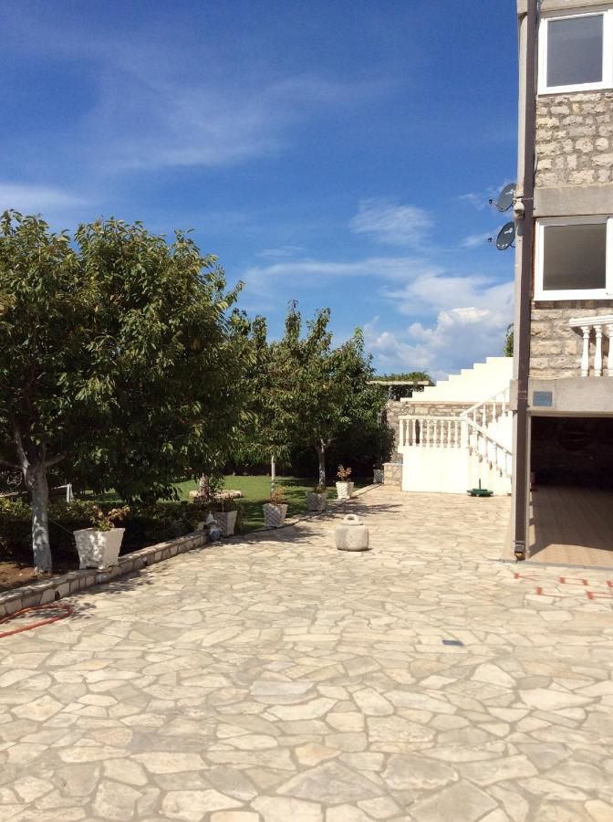 Апартаменты VILA Djordje Свети-Стефан-9