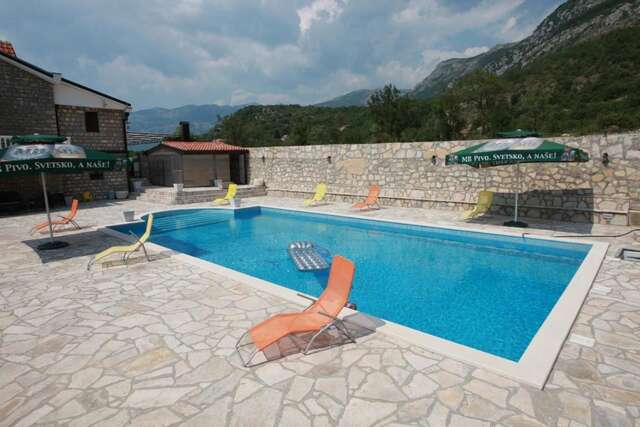 Апартаменты VILA Djordje Свети-Стефан-11